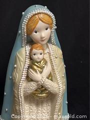 MaxSold Auction: Vintage “O Holy Night” Madonna & Child Music Figurine – 11.5" - Campbell (California, USA) SELLER MANAGED Downsizing Online Auction - Dell Avenue