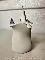 MaxSold Auction: Lladró Porcelain Dove Figurine (Spain) - San Jose (California, USA) SELLER MANAGED Downsizing Online Auction - East Humboldt Street