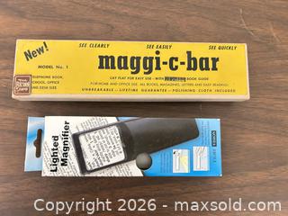 MaxSold Auction: Assorted Patriotic Decor Lot: Radio, Luminary, Magnifiers & More - Wake Forest (North Carolina, USA) PARTNER MANAGED Downsizing Online Auction - Wait Avenue