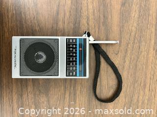 MaxSold Auction: Assorted Patriotic Decor Lot: Radio, Luminary, Magnifiers & More - Wake Forest (North Carolina, USA) PARTNER MANAGED Downsizing Online Auction - Wait Avenue