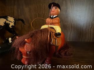 MaxSold Auction: Aurora Plastics Vintage 1960s Horse & Foal Figurine Set - Wake Forest (North Carolina, USA) PARTNER MANAGED Downsizing Online Auction - Wait Avenue