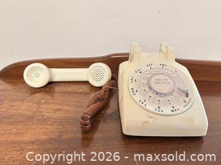 MaxSold Auction: Beige/Cream Rotary Dial Telephone, Plastic/Bakelite - Wake Forest (North Carolina, USA) PARTNER MANAGED Downsizing Online Auction - Wait Avenue