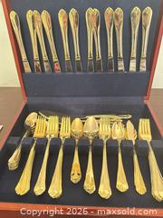 MaxSold Auction: Hampton Silversmiths- Gold-Plated Stainless Flatware - Wake Forest (North Carolina, USA) PARTNER MANAGED Downsizing Online Auction - Wait Avenue
