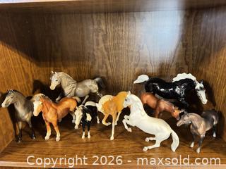MaxSold Auction: Lot of 9 Plastic Model Horses, Medium (4"–8") - Wake Forest (North Carolina, USA) PARTNER MANAGED Downsizing Online Auction - Wait Avenue