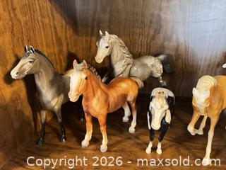 MaxSold Auction: Lot of 9 Plastic Model Horses, Medium (4"–8") - Wake Forest (North Carolina, USA) PARTNER MANAGED Downsizing Online Auction - Wait Avenue