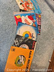 MaxSold Auction: Mixed Vintage Vinyl Records – 7" Singles & 12" LPs - Wake Forest (North Carolina, USA) PARTNER MANAGED Downsizing Online Auction - Wait Avenue