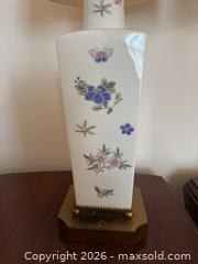 MaxSold Auction: Pair of Table Lamps - Wake Forest (North Carolina, USA) PARTNER MANAGED Downsizing Online Auction - Wait Avenue