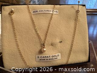 MaxSold Auction: Pearl jewelry lot: screw-back earrings, 9ct gold pendant, long strand - Wake Forest (North Carolina, USA) PARTNER MANAGED Downsizing Online Auction - Wait Avenue