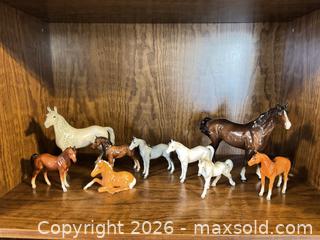 MaxSold Auction: Porcelain Horse Figurines — Lot of 8 - Wake Forest (North Carolina, USA) PARTNER MANAGED Downsizing Online Auction - Wait Avenue