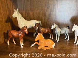 MaxSold Auction: Porcelain Horse Figurines — Lot of 8 - Wake Forest (North Carolina, USA) PARTNER MANAGED Downsizing Online Auction - Wait Avenue