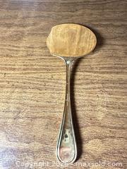 MaxSold Auction: Retroneu Vintage Gold-Tone Holly Christmas Decorative Collectible - Wake Forest (North Carolina, USA) PARTNER MANAGED Downsizing Online Auction - Wait Avenue