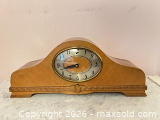 MaxSold Auction: Unknown Brand Tambour Mantel Clock, Light Honey Wood, 18–20 in - Wake Forest (North Carolina, USA) PARTNER MANAGED Downsizing Online Auction - Wait Avenue