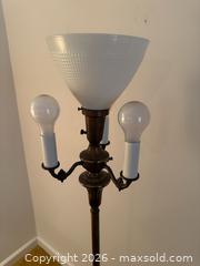 MaxSold Auction: Vintage Floor Lamp - Wake Forest (North Carolina, USA) PARTNER MANAGED Downsizing Online Auction - Wait Avenue
