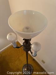 MaxSold Auction: Vintage Floor Lamp - Wake Forest (North Carolina, USA) PARTNER MANAGED Downsizing Online Auction - Wait Avenue