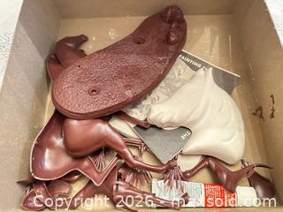 MaxSold Auction: Vintage Plastic Model Kit - Horse (Appaloosa) - Wake Forest (North Carolina, USA) PARTNER MANAGED Downsizing Online Auction - Wait Avenue