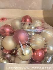 MaxSold Auction: Approx. 30 Plastic Christmas Ornaments, Matte & Glitter - Ajax (Ontario, Canada) PARTNER MANAGED Downsizing Online Auction - Grainger Crescent