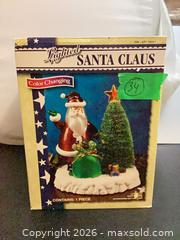 MaxSold Auction: Costco Lighted Holiday/Christmas Decoration – Battery Powered - Ajax (Ontario, Canada) PARTNER MANAGED Downsizing Online Auction - Grainger Crescent