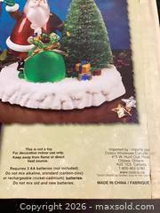 MaxSold Auction: Costco Lighted Holiday/Christmas Decoration – Battery Powered - Ajax (Ontario, Canada) PARTNER MANAGED Downsizing Online Auction - Grainger Crescent