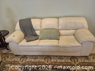 MaxSold Auction: Good Quality and Comfortable Off-White Leather 3 Seater Sofa (Lot 1 of 2) - Ajax (Ontario, Canada) PARTNER MANAGED Downsizing Online Auction - Grainger Crescent