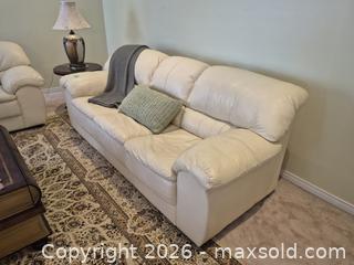 MaxSold Auction: Good Quality and Comfortable Off-White Leather 3 Seater Sofa (Lot 1 of 2) - Ajax (Ontario, Canada) PARTNER MANAGED Downsizing Online Auction - Grainger Crescent