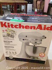 MaxSold Auction: KitchenAid Classic K45SSWH 4.5-Quart Stand Mixer, White - Ajax (Ontario, Canada) PARTNER MANAGED Downsizing Online Auction - Grainger