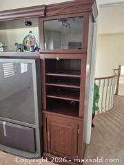 MaxSold Auction: Large Veneer Wall Unit - Ajax (Ontario, Canada) PARTNER MANAGED Downsizing Online Auction - Grainger Crescent