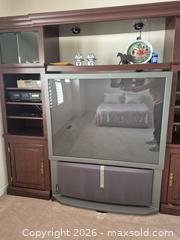 MaxSold Auction: Vintage Sony Rear Projection TV with 52" Screen and Built in Speaker - Ajax (Ontario, Canada) PARTNER MANAGED Downsizing Online Auction - Grainger Crescent