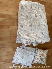 MaxSold Auction: Double size Duvet cover, matching Pillowcases and Accent Pillow set. - Collingwood (Ontario, Canada) SELLER MANAGED Estate Sale Online Auction - Cameron Street