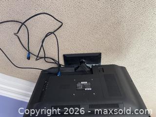 MaxSold Auction: Working RCA Colour T.V. - Collingwood (Ontario, Canada) SELLER MANAGED Estate Sale Online Auction - Cameron Street