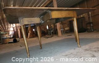 MaxSold Auction: Vintage American Traditional Pine Drop Leaf Table by Drexel - East Cocalico Township (Pennsylvania, USA) SELLER MANAGED Downsizing Online Auction - Stevens Road