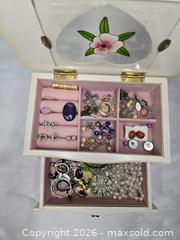 MaxSold Auction: Jewelry Box with Assorted Costume Jewelry - Vancouver (British Columbia, Canada) SELLER MANAGED Reseller Online Auction - East 7th Avenue (STORAGE)