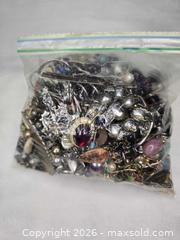 MaxSold Auction: Large Tangled Mixed Costume Jewelry Lot – 331g – Repair / Craft - Vancouver (British Columbia, Canada) SELLER MANAGED Reseller Online Auction - East 7th Avenue (STORAGE)