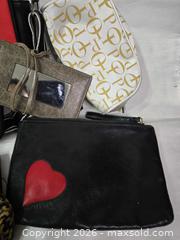 MaxSold Auction: Lot of 5 Handbags & Wallets – Crossbody, Tapestry Clutch & Pouches - Vancouver (British Columbia, Canada) SELLER MANAGED Reseller Online Auction - East 7th Avenue (STORAGE)
