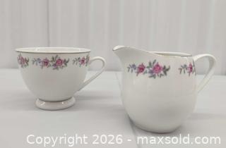 MaxSold Auction: Darwood Porcelain Teacups & Creamer - Toronto (Ontario, Canada) SELLER MANAGED Downsizing Online Auction - Dupont Street (STORAGE)