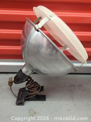 MaxSold Auction: Vintage Spectro Pair of Clip/Clamp Lamps, Corded Electric - Toronto (Ontario, Canada) SELLER MANAGED Downsizing Online Auction - Dupont Street (STORAGE)