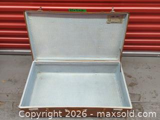 MaxSold Auction: Vintage St?ruin?a (F.M.C.) Tan/Camel Suitcase, 31 x 9 x 12 in - Toronto (Ontario, Canada) SELLER MANAGED Downsizing Online Auction - Dupont Street (STORAGE)