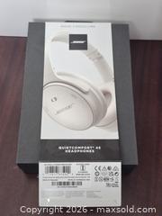MaxSold Auction: Bose QuietComfort 45 Wireless Noise?Cancelling Headphones Like New - Toronto (Ontario, Canada) SELLER MANAGED Downsizing Online Auction - Mcadam Avenue