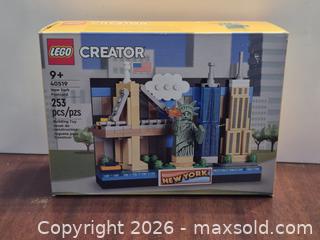 MaxSold Auction: LEGO Creator New York Post Card Sealed 40519 - Toronto (Ontario, Canada) PARTNER MANAGED Downsizing Online Auction - McAdam Avenue