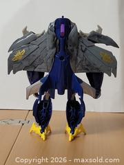 MaxSold Auction: Transformer Prime Deluxe Class Dreadwing - Toronto (Ontario, Canada) PARTNER MANAGED Downsizing Online Auction - McAdam Avenue