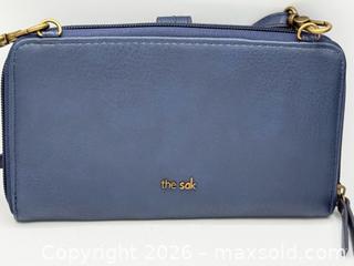 MaxSold Auction: The Sak Iris Smartphone Convertible Crossbody Wallet - Menlo Park (California, USA) SELLER MANAGED Downsizing Online Auction - Henderson Place