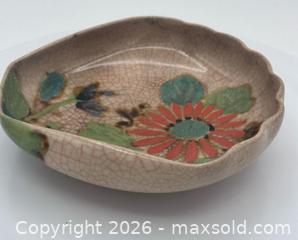 MaxSold Auction: Vintage G.O Kyoto Ceramic Floral Japanese Trinket Bowl Yellow Red Blue Flowers - Menlo Park (California, USA) SELLER MANAGED Downsizing Online Auction - Henderson Place