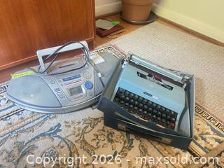 MaxSold Auction: Olivetti Lettera 32 Typewriter & Panasonic RX-ES25 Boombox B - Toronto (Ontario, Canada) Estate Sale Online Auction - Larkfield Drive