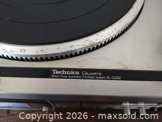 MaxSold Auction: Technics SL-Q202 Turntable & M45 Cassette Deck B - Toronto (Ontario, Canada) Estate Sale Online Auction - Larkfield Drive