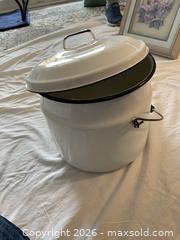 MaxSold Auction: Enameled Metal Chamber Pot with Wire Bail Handle - Belleville (Ontario, Canada) SELLER MANAGED Moving Online Auction - Covington Crescent