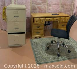 MaxSold Auction: Office Furniture Lot: Wood Desk, Metal Filing Cabinet, Chair, Rug - Belleville (Ontario, Canada) SELLER MANAGED Moving Online Auction - Covington Crescent