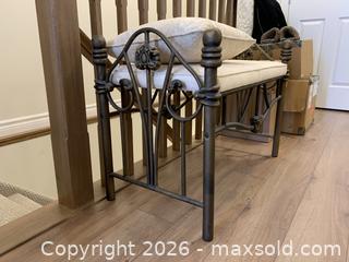 MaxSold Auction: Small Cream Metal Frame Bench with Removable Fabric Cushion - Belleville (Ontario, Canada) SELLER MANAGED Moving Online Auction - Covington Crescent
