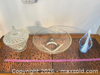 MaxSold Auction: Clear Blue Opalescent Glass Swan Candy Dish, Medium - North Franklin Township (Pennsylvania, USA) PARTNER MANAGED Estate Sale Online Auction - Hazelwood Drive