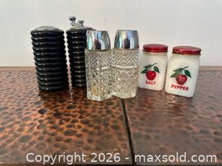 MaxSold Auction: Mixed Vintage Salt & Pepper Shaker Lot - Glass, Milk Glass, Black - North Franklin Township (Pennsylvania, USA) PARTNER MANAGED Estate Sale Online Auction - Hazelwood Drive