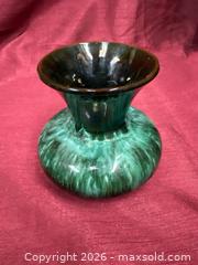 MaxSold Auction: Blue Mountain Pottery Ceramic Vase - Renfrew (Ontario, Canada) SELLER MANAGED Downsizing Online Auction - Plaunt Street