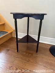 MaxSold Auction: Bombay Company Drop Leaf Round Side Table - Toronto (Ontario, Canada) SELLER MANAGED Moving Online Auction - Snowdon Avenue